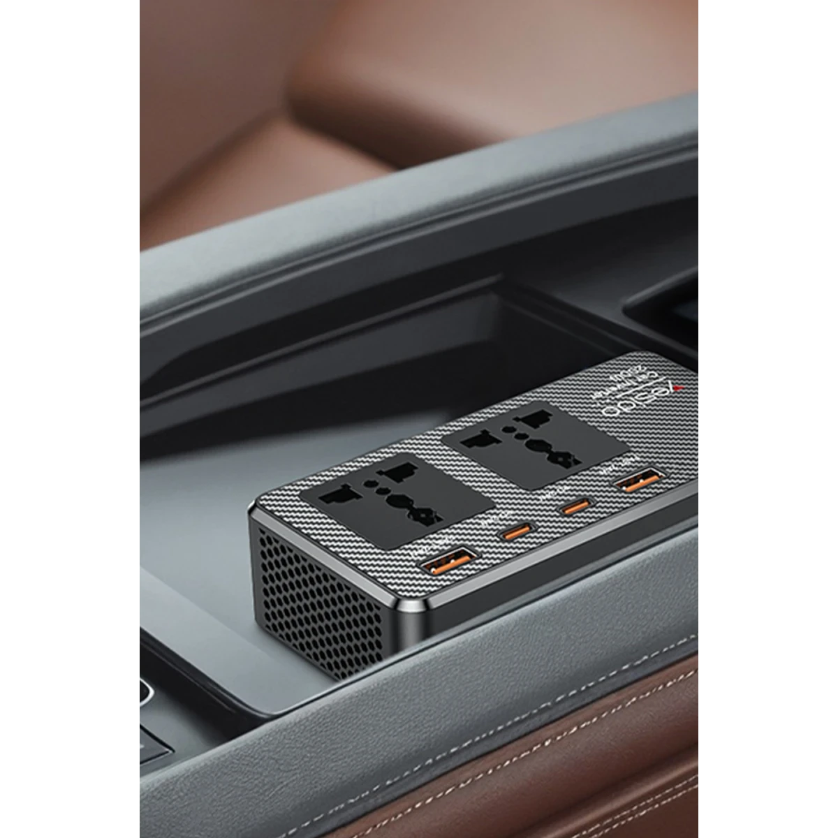 Yesido VC07 200W AC 220V Çıkışlı PD Destekli 4 Portlu Araç İçi Güç Dönüştürücü - Siyah