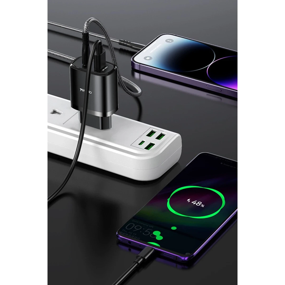 Yesido YC47 1 Adet 20W Type-C / 1 Adet 18W USB Çıkışlı ve 1M 60W Type-C to Type-C Kablolu PD Hızlı Şarj Cihazı - Siyah