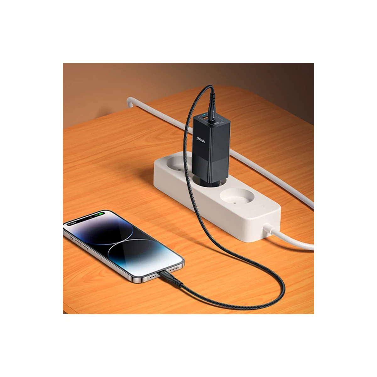 Yesido YC73 1 Adet 65W Type-C / 1 Adet 18W USB Çıkışlı Ekstra 1M Type-C to Type-C Kablolu GAN Hızlı Şarj Cihazı - Siyah